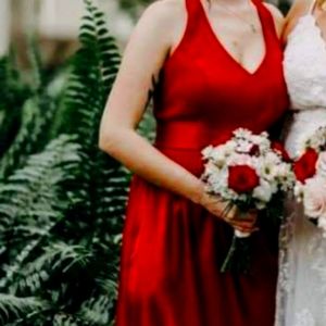 Vera Wang size 14 IT HAS POCKETS!